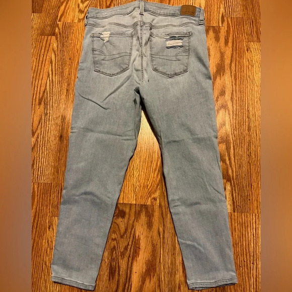 American Eagle high rise jegging, size 14 short - Picture 3 of 5